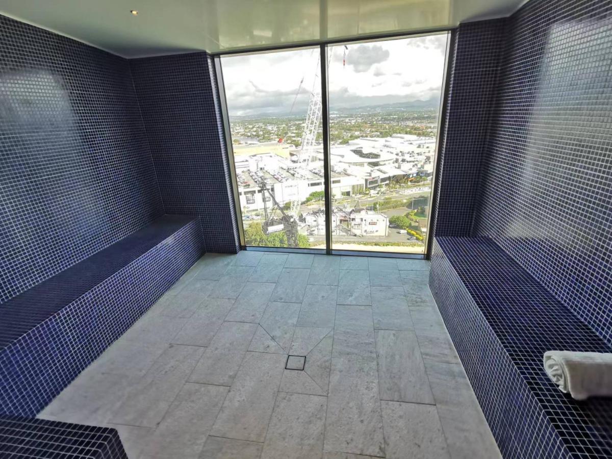 2 Bedroom Luxurious Family Apartment Next To Pacific Fair - Broadbeach Gold Coast Gc22 المظهر الخارجي الصورة