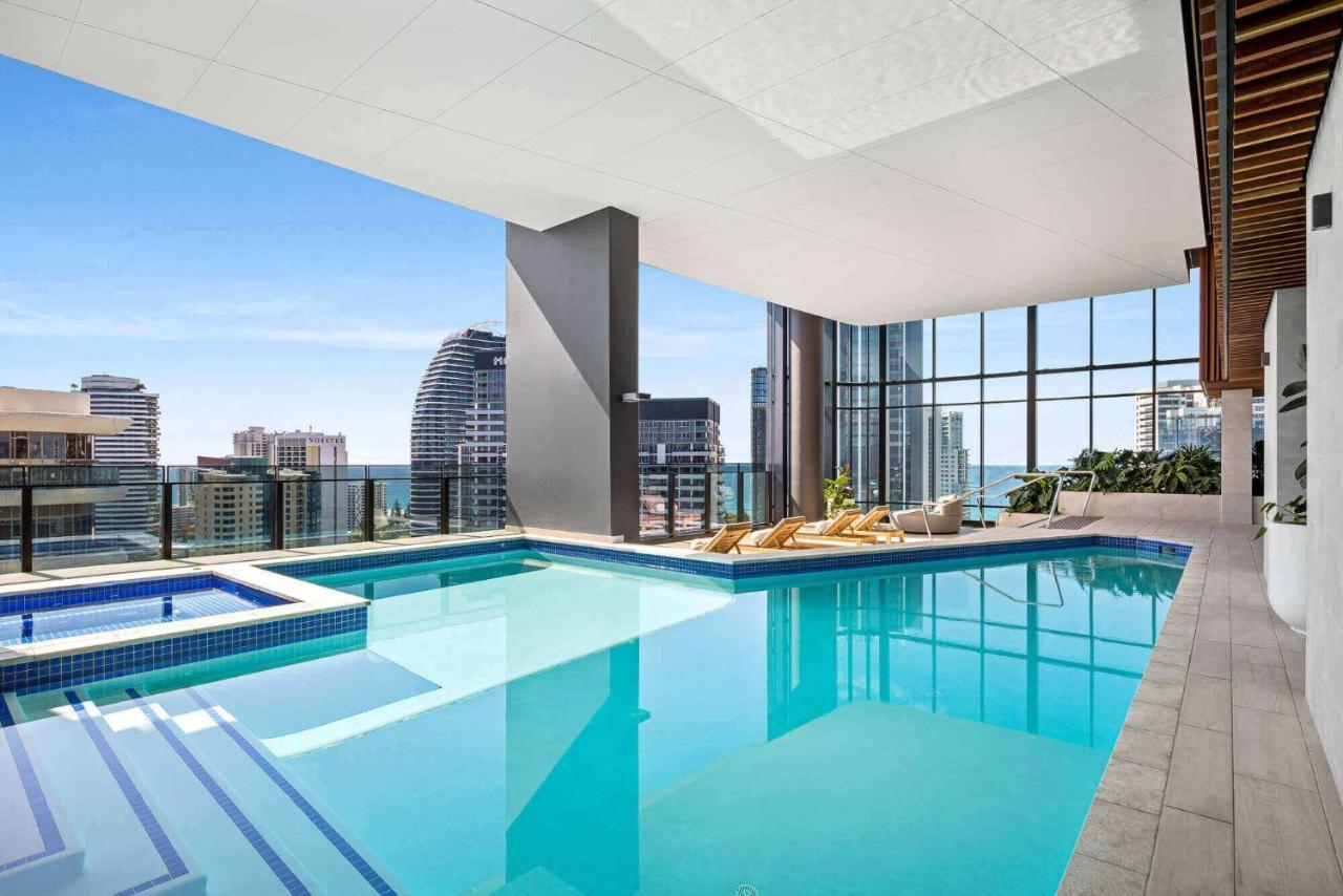 2 Bedroom Luxurious Family Apartment Next To Pacific Fair - Broadbeach Gold Coast Gc22 المظهر الخارجي الصورة