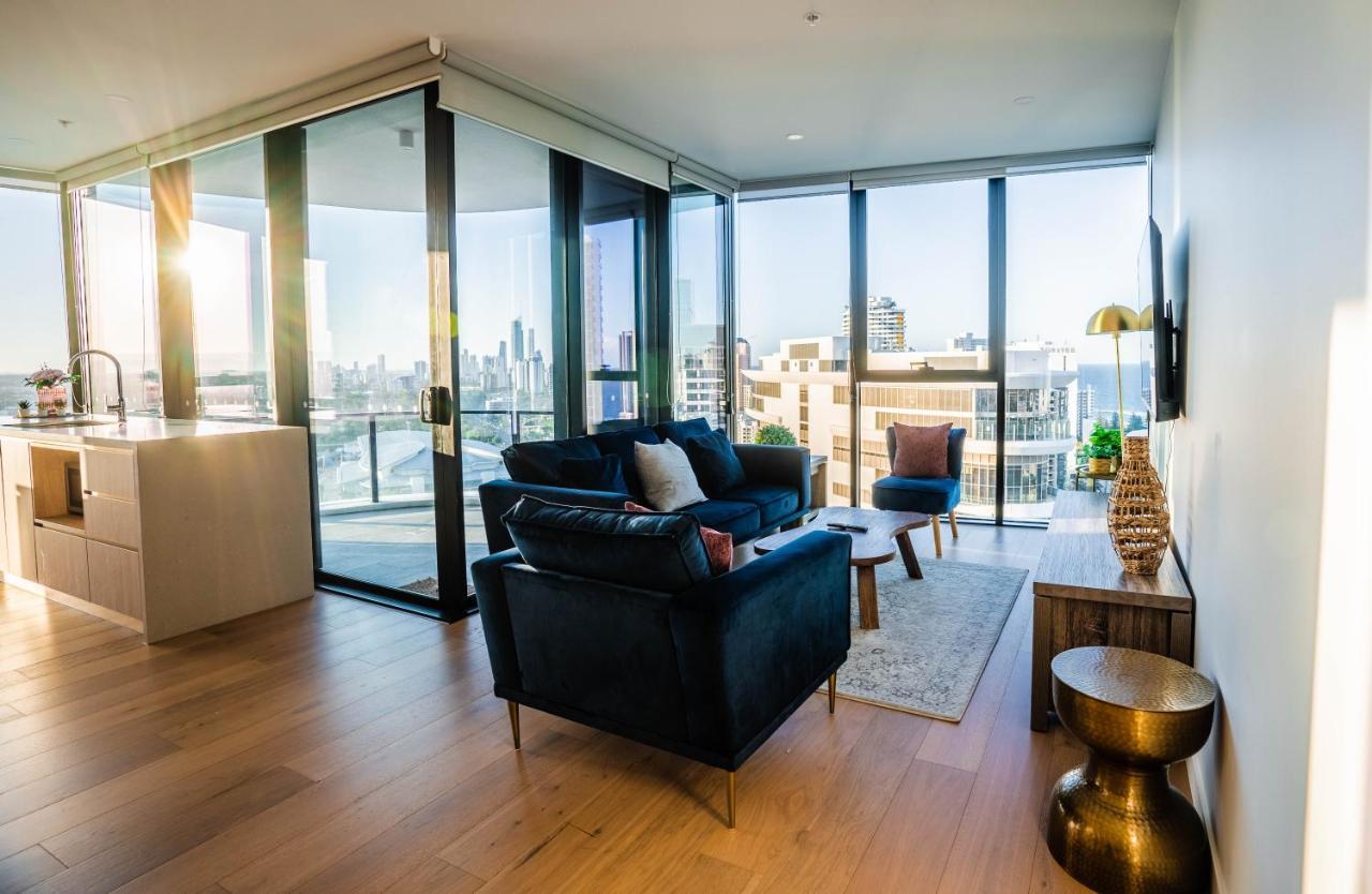 2 Bedroom Luxurious Family Apartment Next To Pacific Fair - Broadbeach Gold Coast Gc22 المظهر الخارجي الصورة