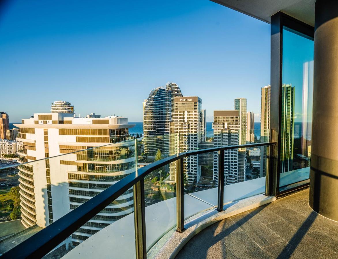 2 Bedroom Luxurious Family Apartment Next To Pacific Fair - Broadbeach Gold Coast Gc22 المظهر الخارجي الصورة